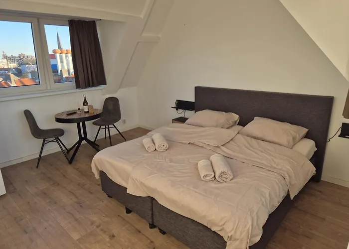 At C ゲストハウス